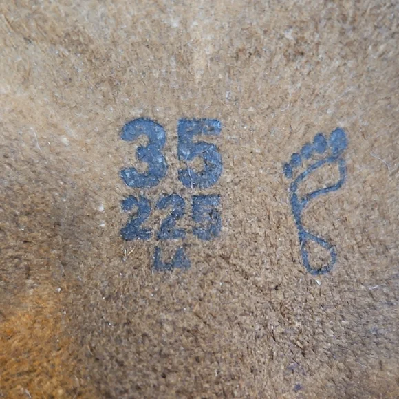 Birkenstock Cream Double Strap Sandals - Picture 10 of 10